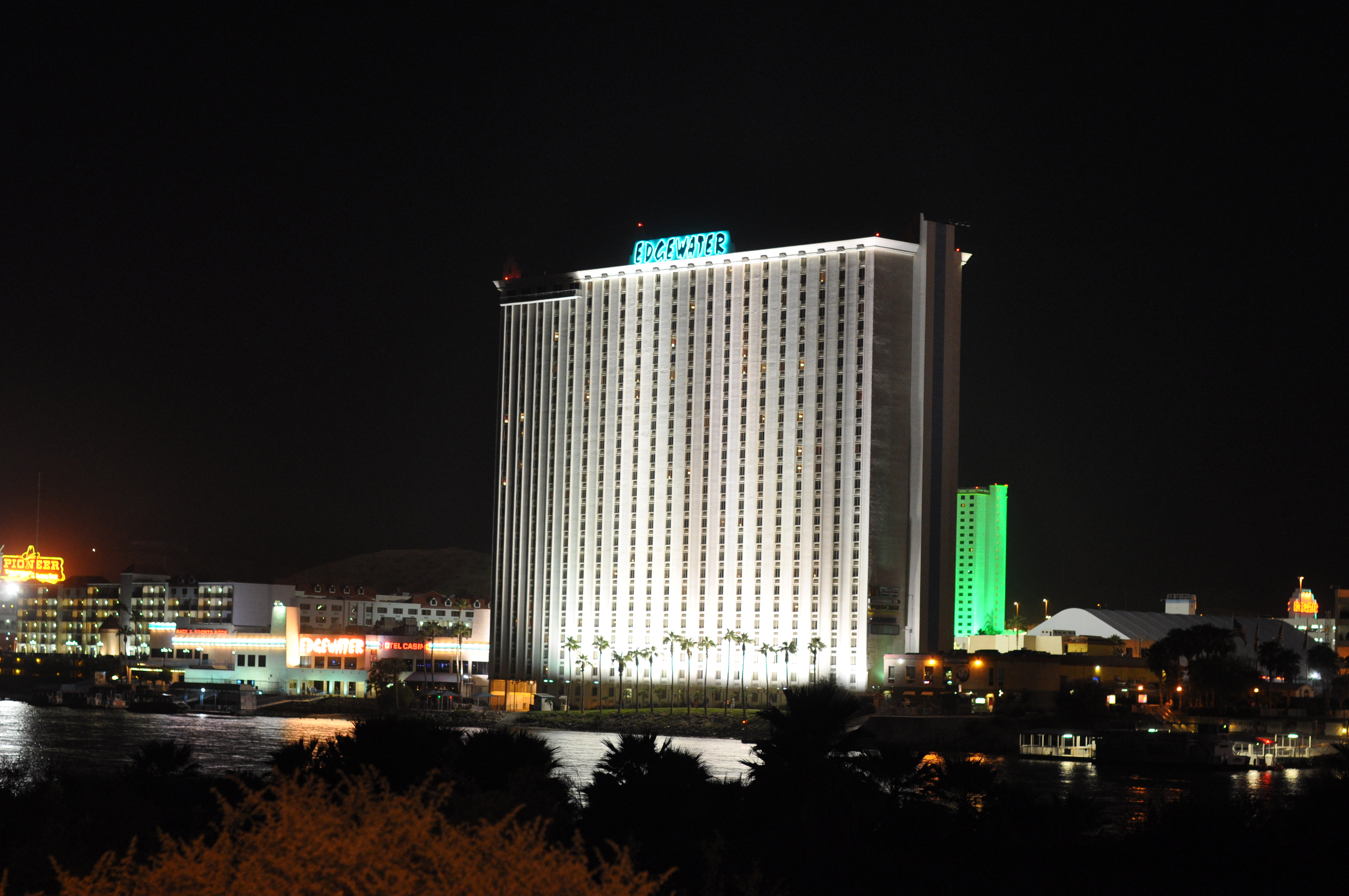 Entdecken Sie Luxus und Spannung im Edgewater Hotel and Casino in Laughlin